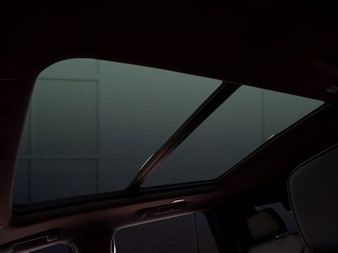 Used 2021 GMC Yukon Denali w/ Denali Premium Package image 13