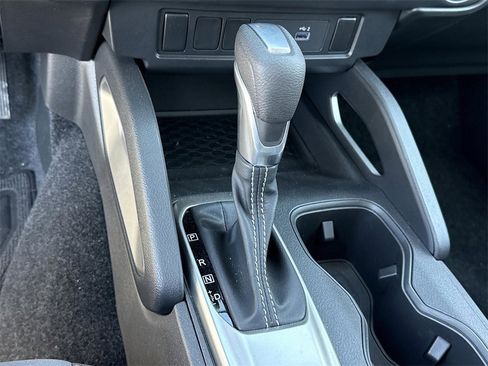 Used 2024 Nissan Frontier SV image 33