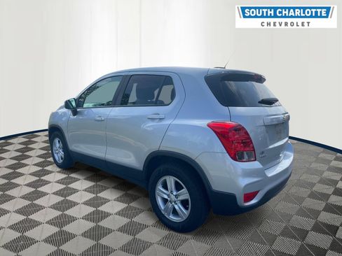 Used 2022 Chevrolet Trax LS w/ Tint and Cruise Package FWD image 6
