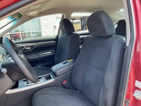 Used 2015 Nissan Altima 2.5 S w/ Power Driver Seat Package FWD image 11