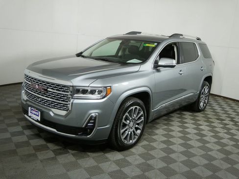 Used 2023 GMC Acadia Denali w/ Denali Ultimate Package image 7