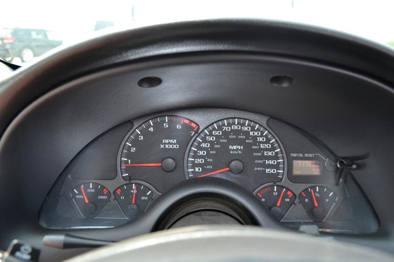 Used 2002 Chevrolet Camaro Z28 w/ SS Performance/Appearance Pkg RWD image 13