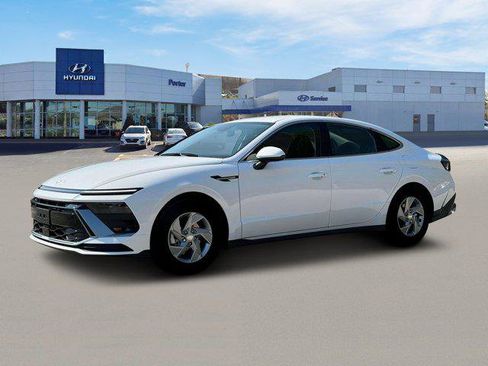 New 2025 Hyundai Sonata SE image 1