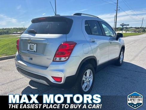 Used 2022 Chevrolet Trax LT w/ Driver Confidence Package AWD/4WD image 4