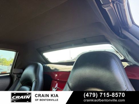 Used 2004 Chevrolet Corvette Convertible w/ Preferred Equipment Group image 18