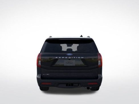 New 2026 Ford Expedition Active RWD image 7