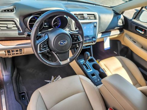 Used 2019 Subaru Outback 2.5i Limited w/ Popular Package #2 AWD/4WD image 5