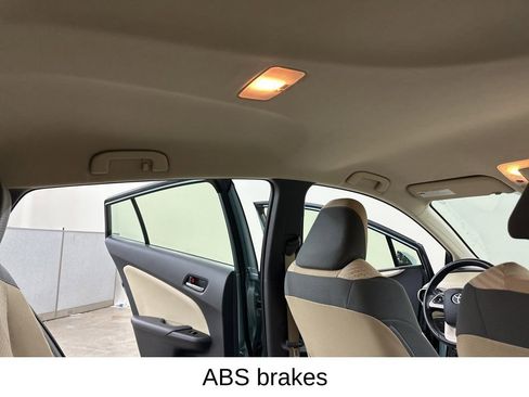 Used 2017 Toyota Prius Three image 23