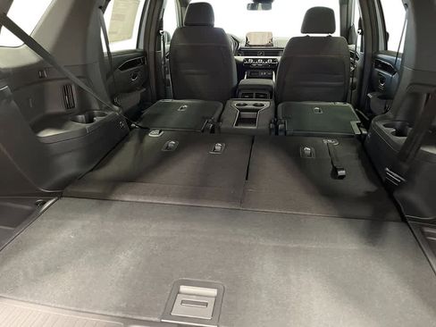 New 2025 Honda Pilot Sport image 28