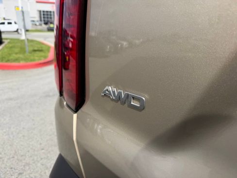Used 2021 Kia Sorento LX AWD/4WD image 12