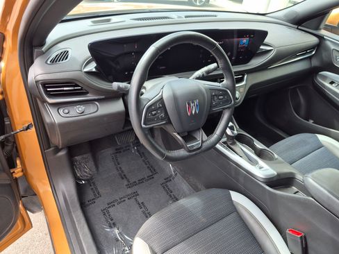Used 2024 Buick Envista Preferred w/ Convenience I Package FWD image 17