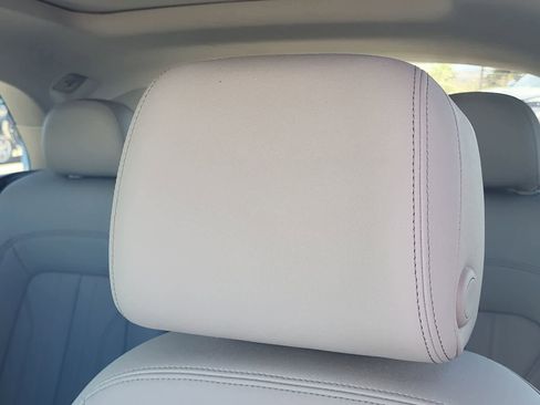 Used 2022 Audi Q5 2.0T Premium w/ Convenience Package image 14