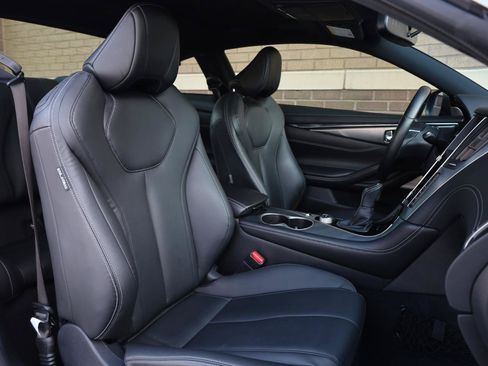 Used 2019 INFINITI Q60 3.0t Luxe w/ Cargo Package RWD image 23