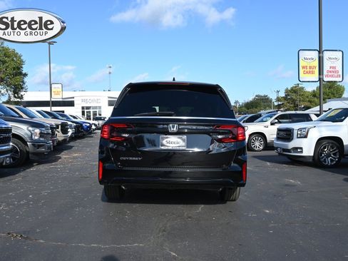 Used 2026 Honda Odyssey EX-L image 6