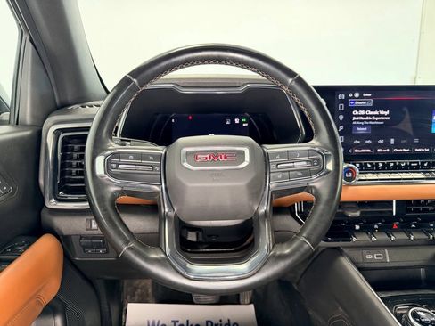 Used 2023 GMC Canyon AT4 w/ AT4 Premium Package AWD/4WD image 13