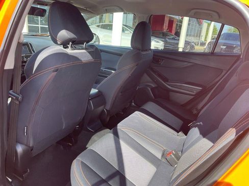 Used 2018 Subaru Crosstrek 2.0i Premium AWD/4WD image 12