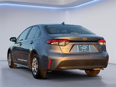 Used 2023 Toyota Corolla LE image 6