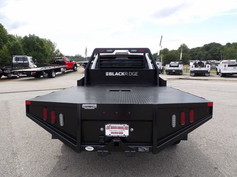 Used 2024 RAM 3500 SLT w/ Quick Order Package 2YG SLT AWD/4WD image 6