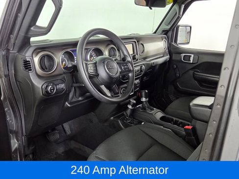Used 2021 Jeep Gladiator Sport w/ Trailer Tow Package AWD/4WD image 13