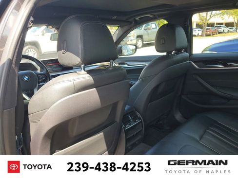 Used 2019 BMW 530i xDrive AWD/4WD image 24