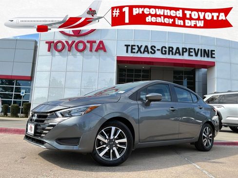 Used 2025 Nissan Versa SV FWD image 1