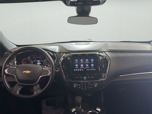 Used 2023 Chevrolet Traverse LT FWD image 14