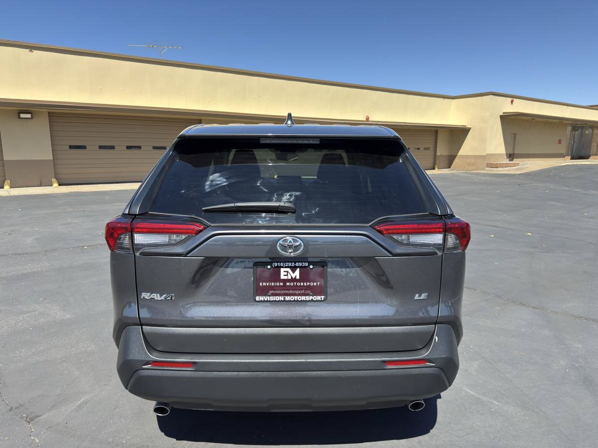 Used 2024 Toyota RAV4 LE FWD image 6