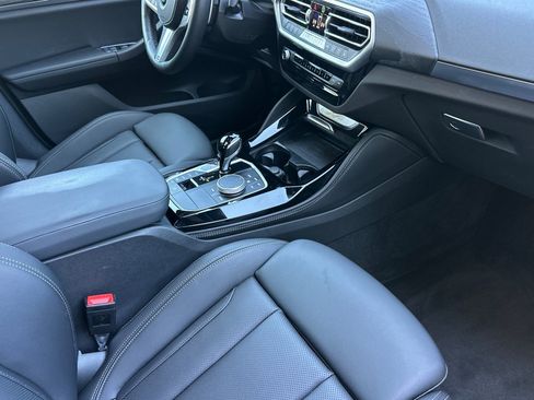Used 2024 BMW X4 xDrive30i w/ M Sport Package AWD/4WD image 15