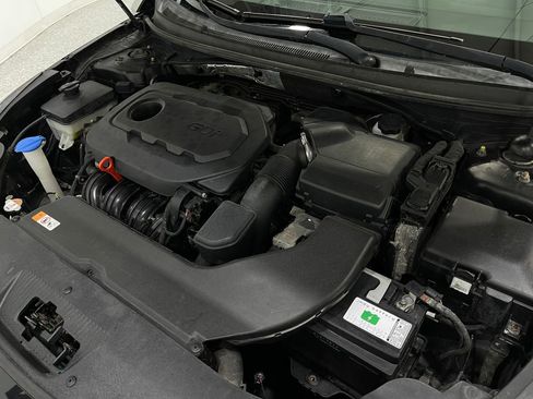 Used 2015 Hyundai Sonata Limited image 25