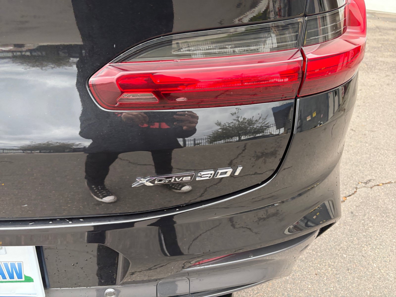 Used 2021 BMW X4 xDrive30i w/ M Sport Package AWD/4WD image 28