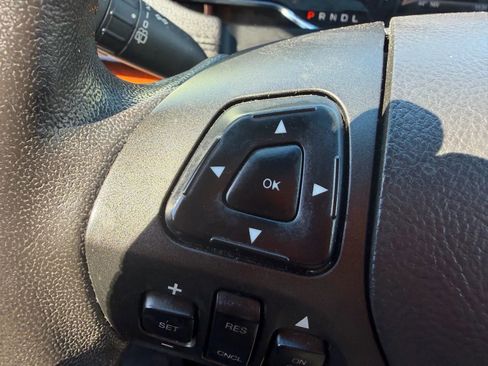 Used 2017 Lincoln MKT AWD image 14