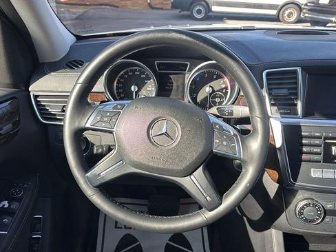 Used 2015 Mercedes-Benz GL 450 4MATIC image 44