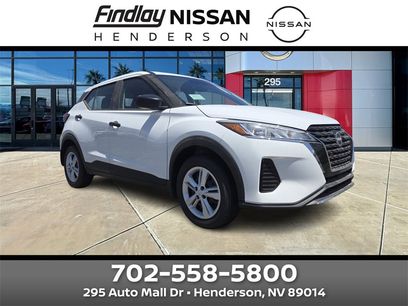 New 2025 Nissan Kicks Play S