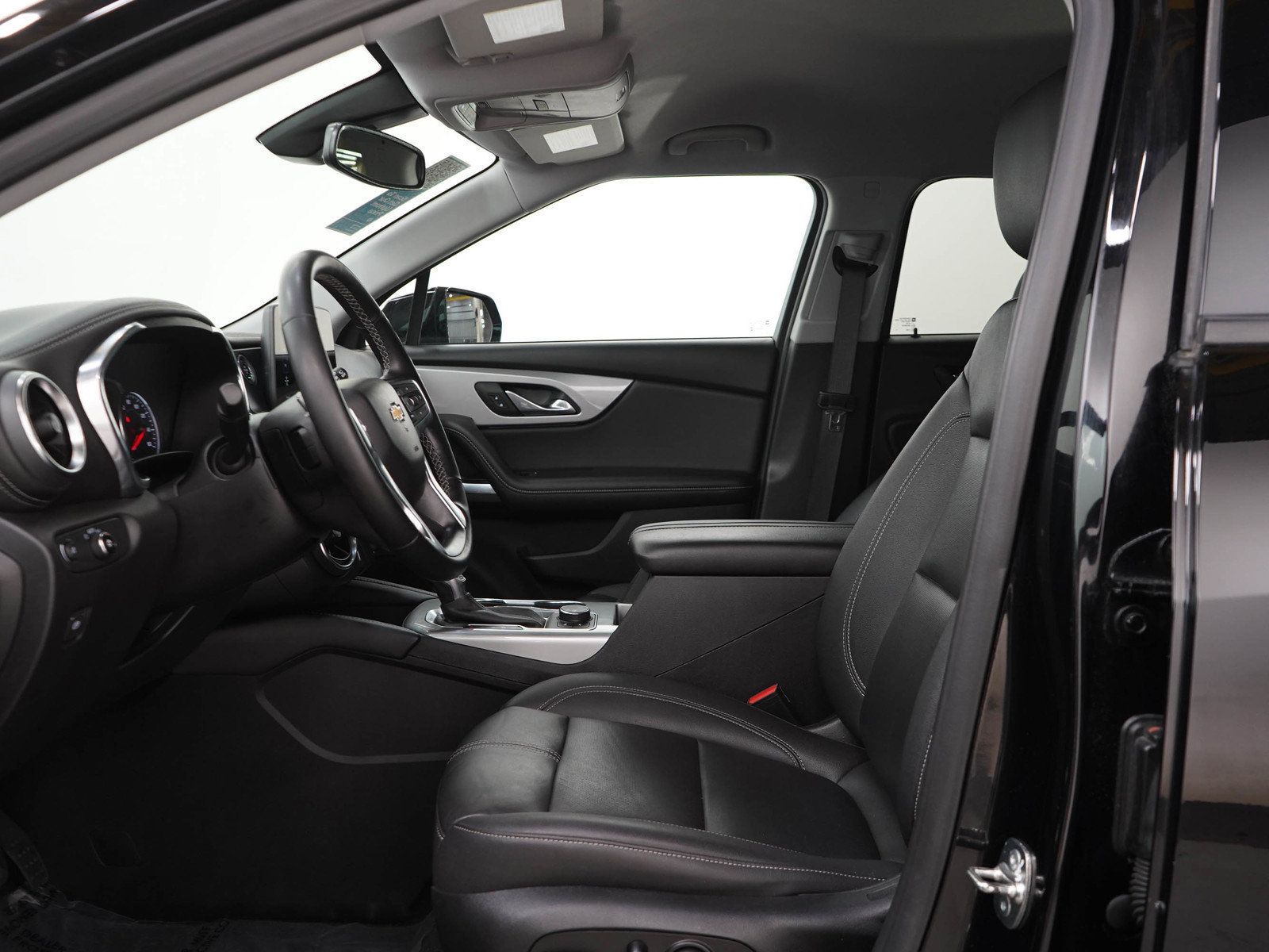 Used 2024 Chevrolet Blazer LT AWD/4WD image 23