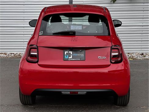 Used 2024 FIAT 500 e (RED) FWD image 11