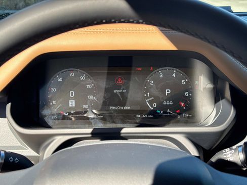 Certified 2025 Land Rover Defender 110 S image 28