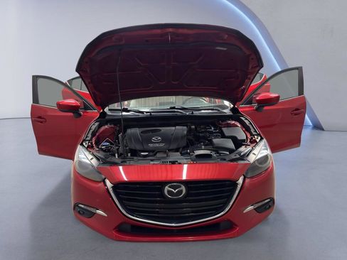 Used 2018 MAZDA MAZDA3 Grand Touring w/ Premium Equipment Package image 8