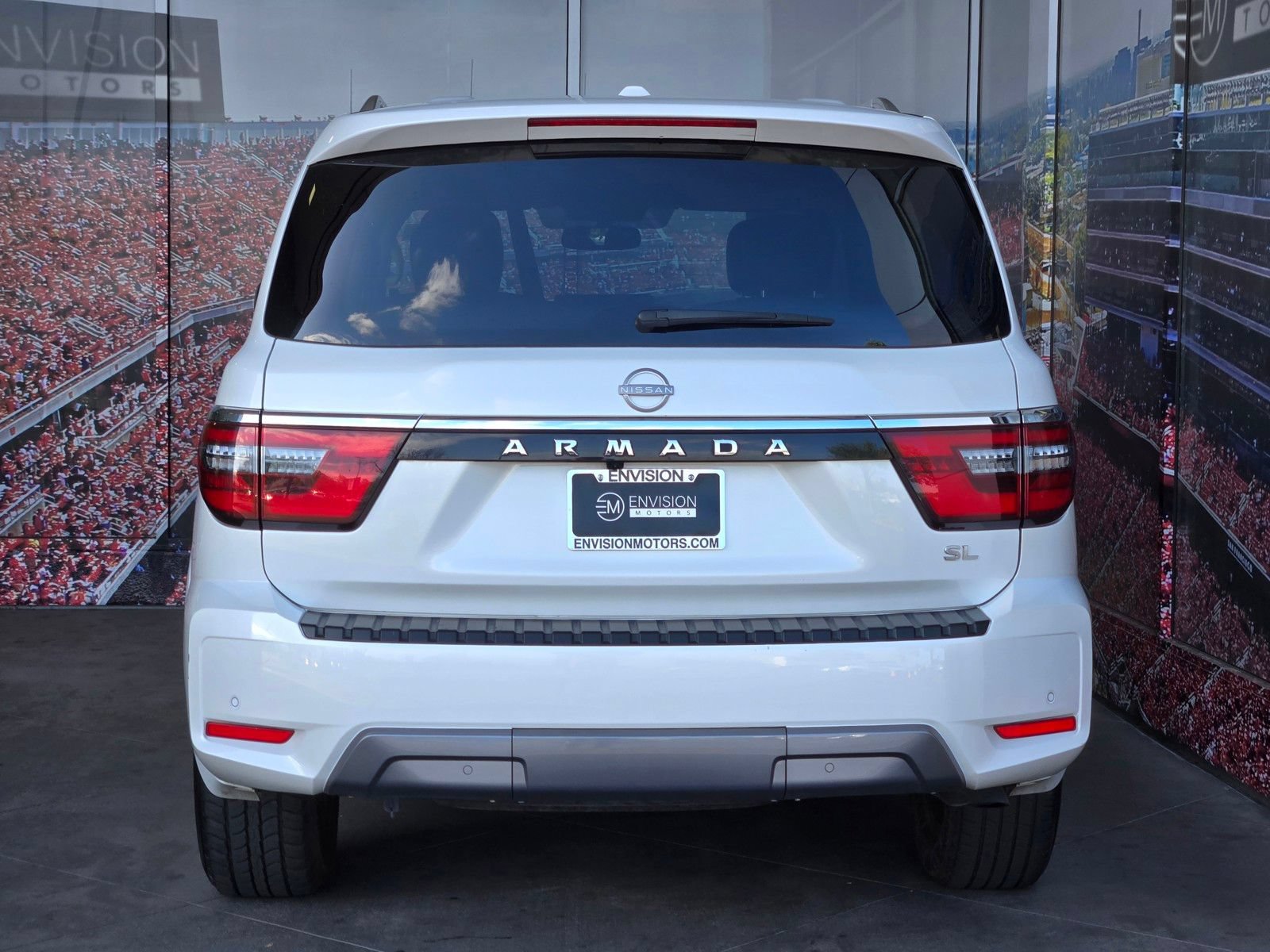 Used 2024 Nissan Armada SL w/ Captain's Chairs Package RWD image 7