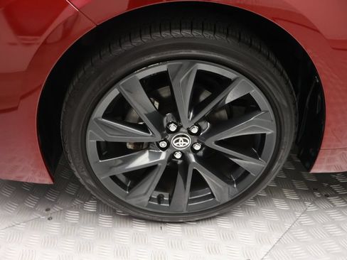 Certified 2025 Toyota Corolla SE FWD image 4