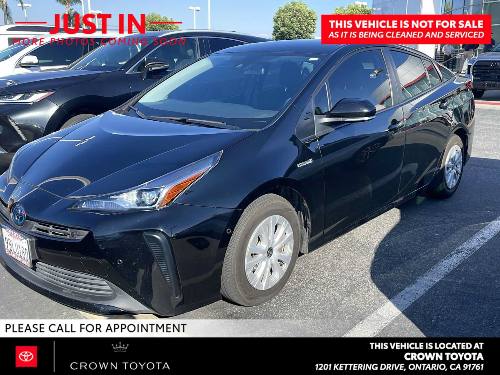 Used 2022 Toyota Prius LE FWD image 1