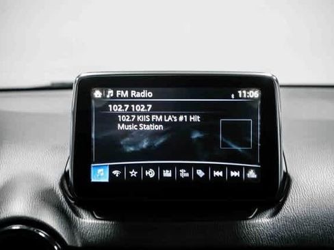 Certified 2018 Toyota Yaris iA image 15