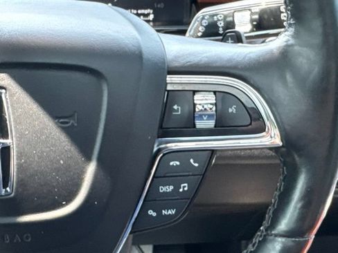Used 2018 Lincoln Navigator Reserve AWD/4WD image 26