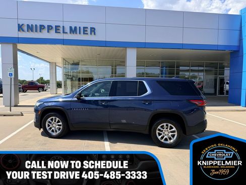 Used 2022 Chevrolet Traverse LS FWD image 1