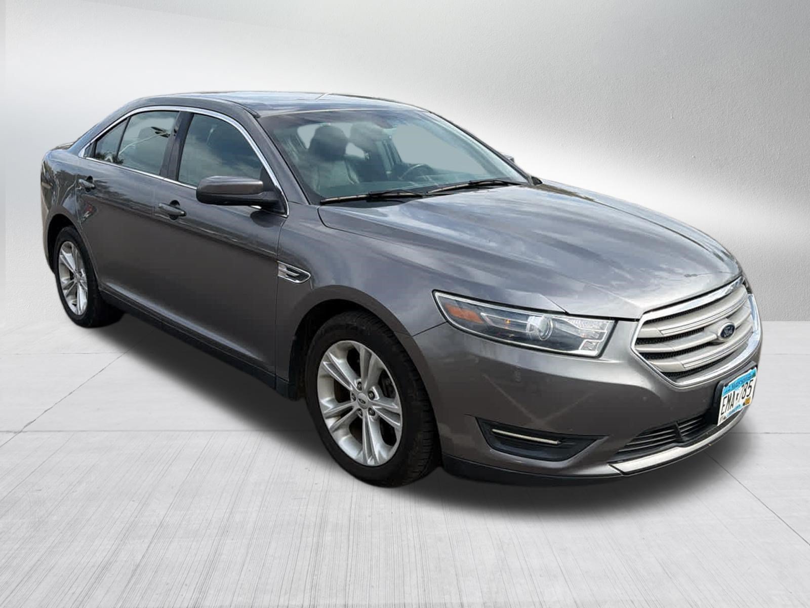 Used 2014 Ford Taurus SEL w/ Equipment Group 201A FWD image 3