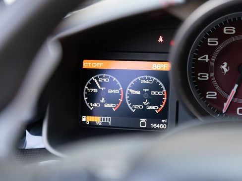 Used 2015 Ferrari F12 Berlinetta RWD image 27