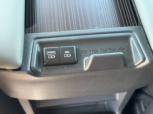 Certified 2023 Toyota Sienna XLE w/ XLE Plus Package FWD image 22