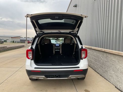 Used 2023 Ford Explorer XLT w/ Equipment Group 202A image 20