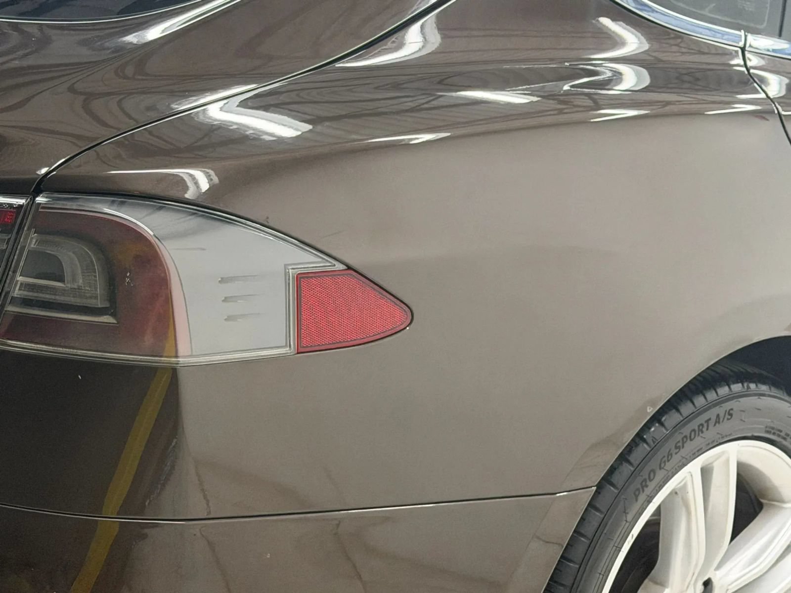 Used 2013 Tesla Model S RWD image 10