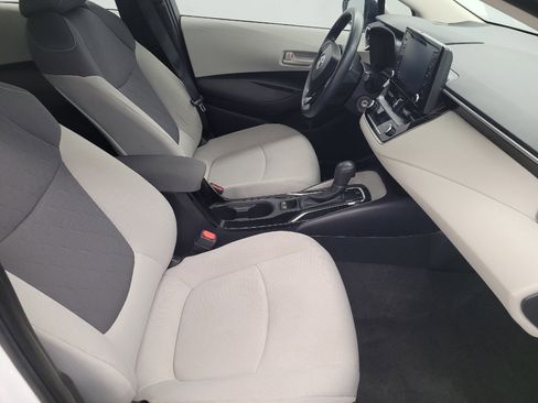 Used 2022 Toyota Corolla LE FWD image 21