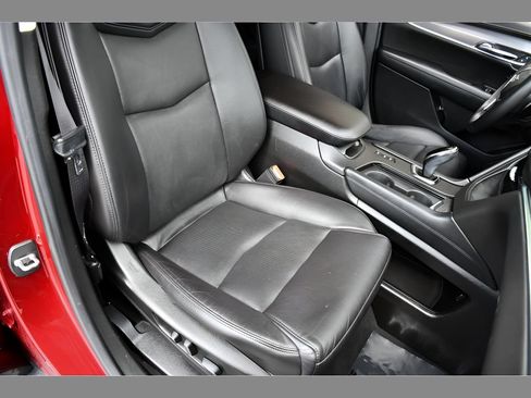 Used 2017 Cadillac XT5 Luxury w/ Driver Awareness Package AWD/4WD image 31